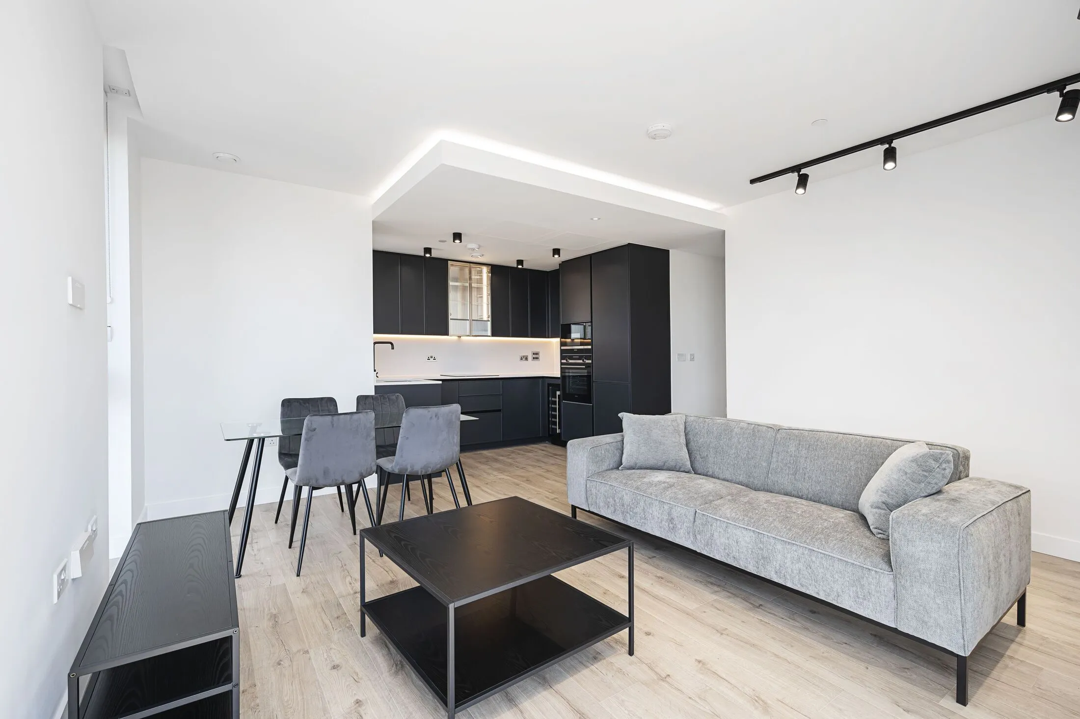 Flat City Garden Row in Greater London