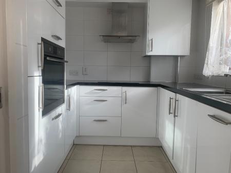 Flat Homefield Park in Greater London