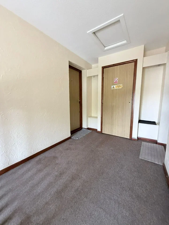 Flat Bedford Road in London