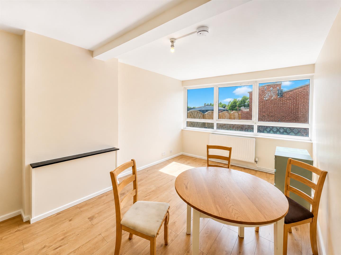 House Nectarine Way in Greater London
