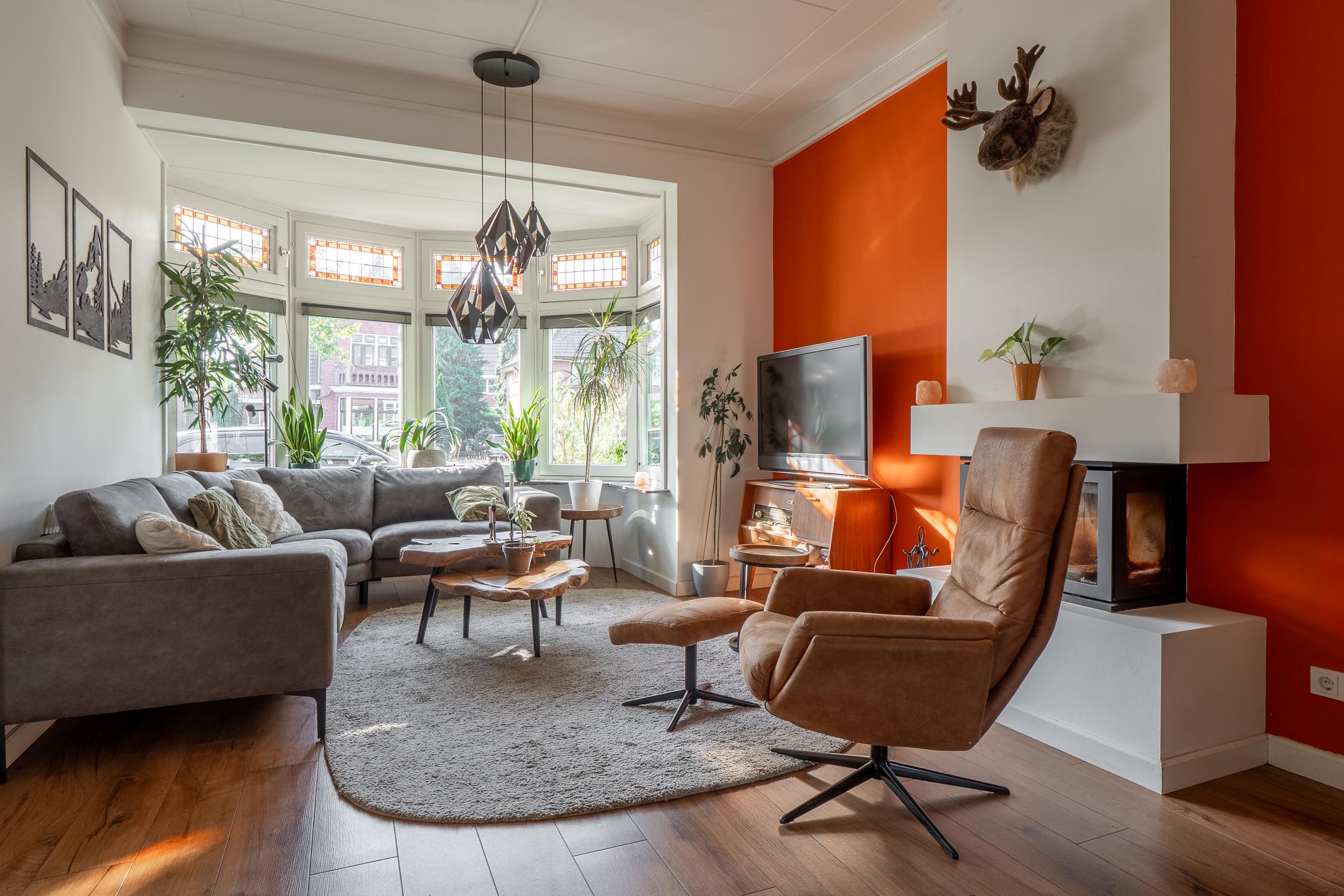 Twee-onder-één-kap te koop: Lasondersingel 147, Enschede