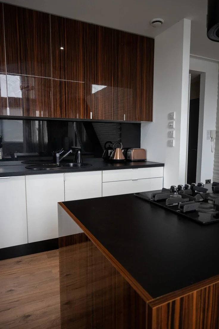 Flat Castlebank Place in Glasgow