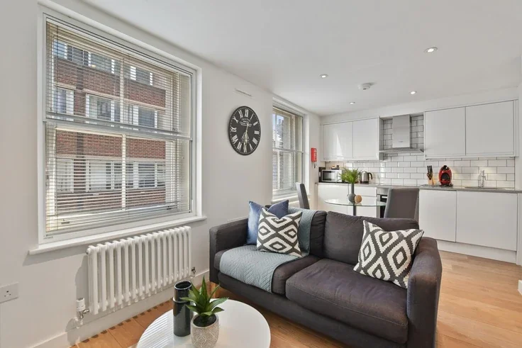 Flat Berwick Street in City of Westminster