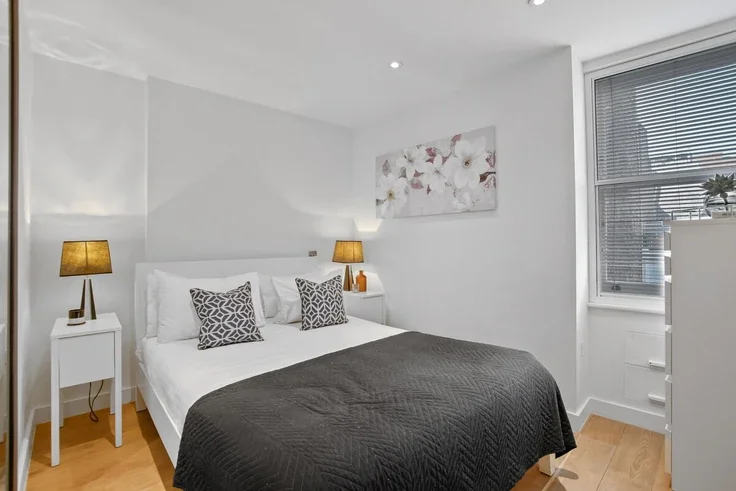 Flat Berwick Street in City of Westminster
