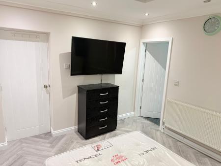 Room Windsor Road in Sandwell
