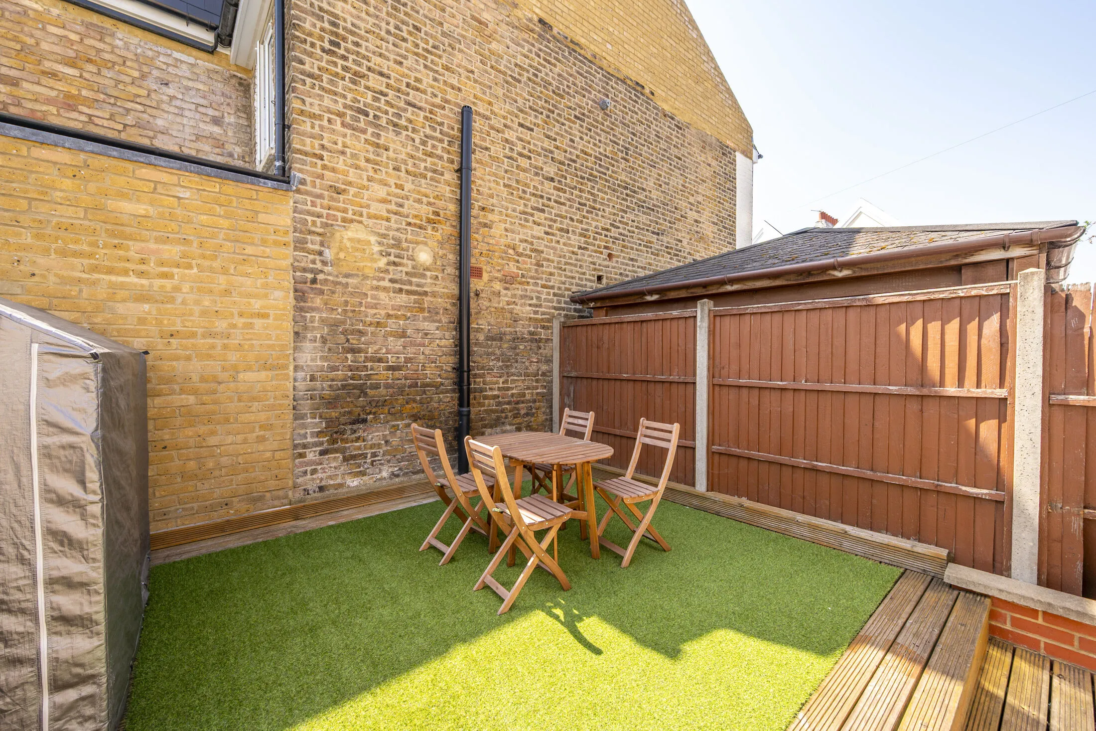 House Pelham Road in Greater London