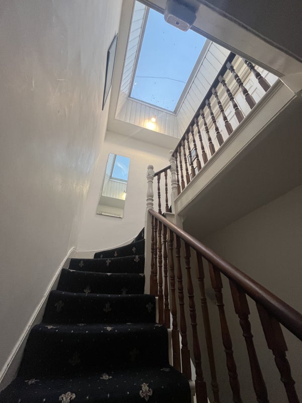 Room Calabria Road in Greater London