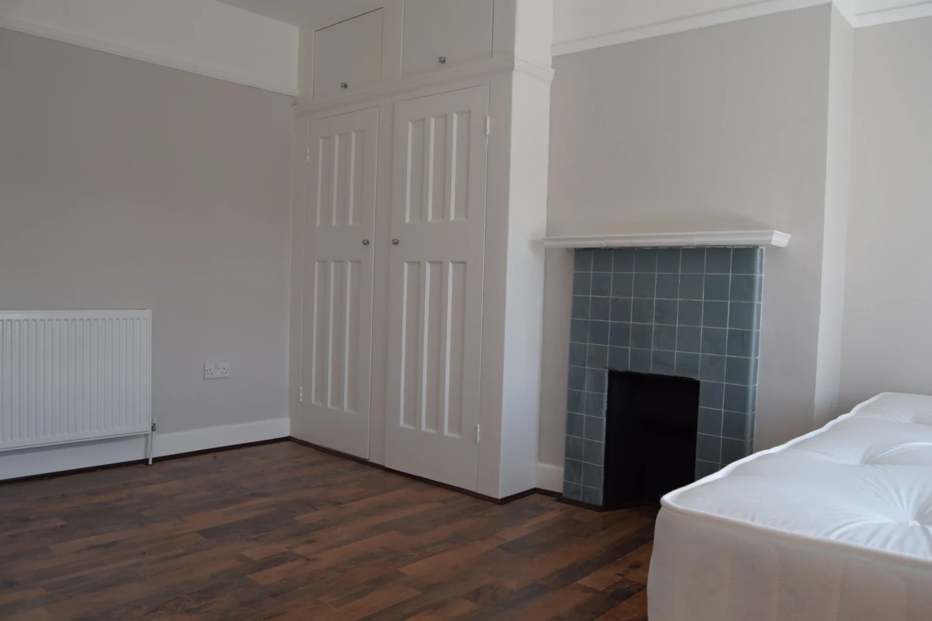 Room Longbridge Road in Bramley