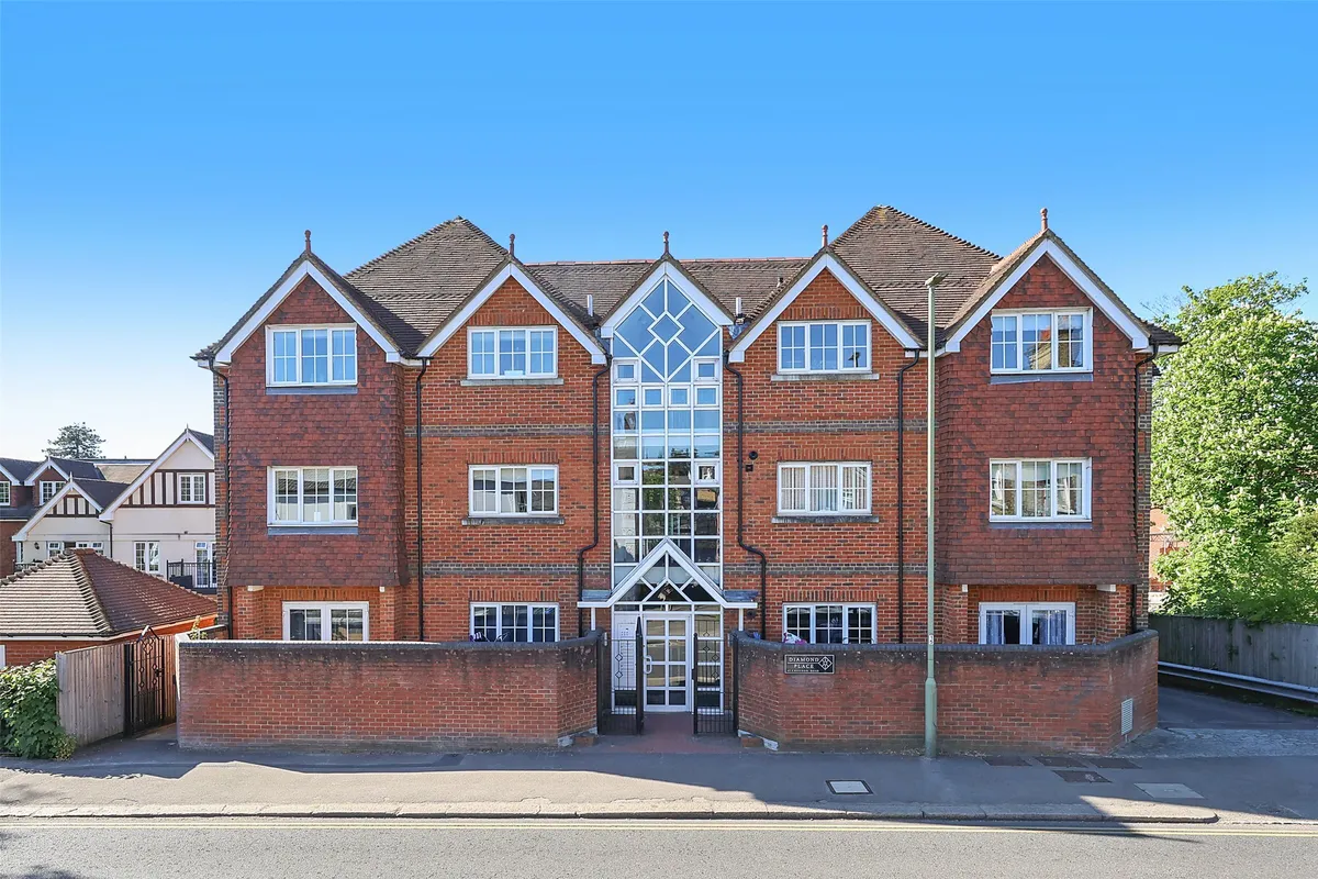 Flat Croydon Road in Reigate and Banstead