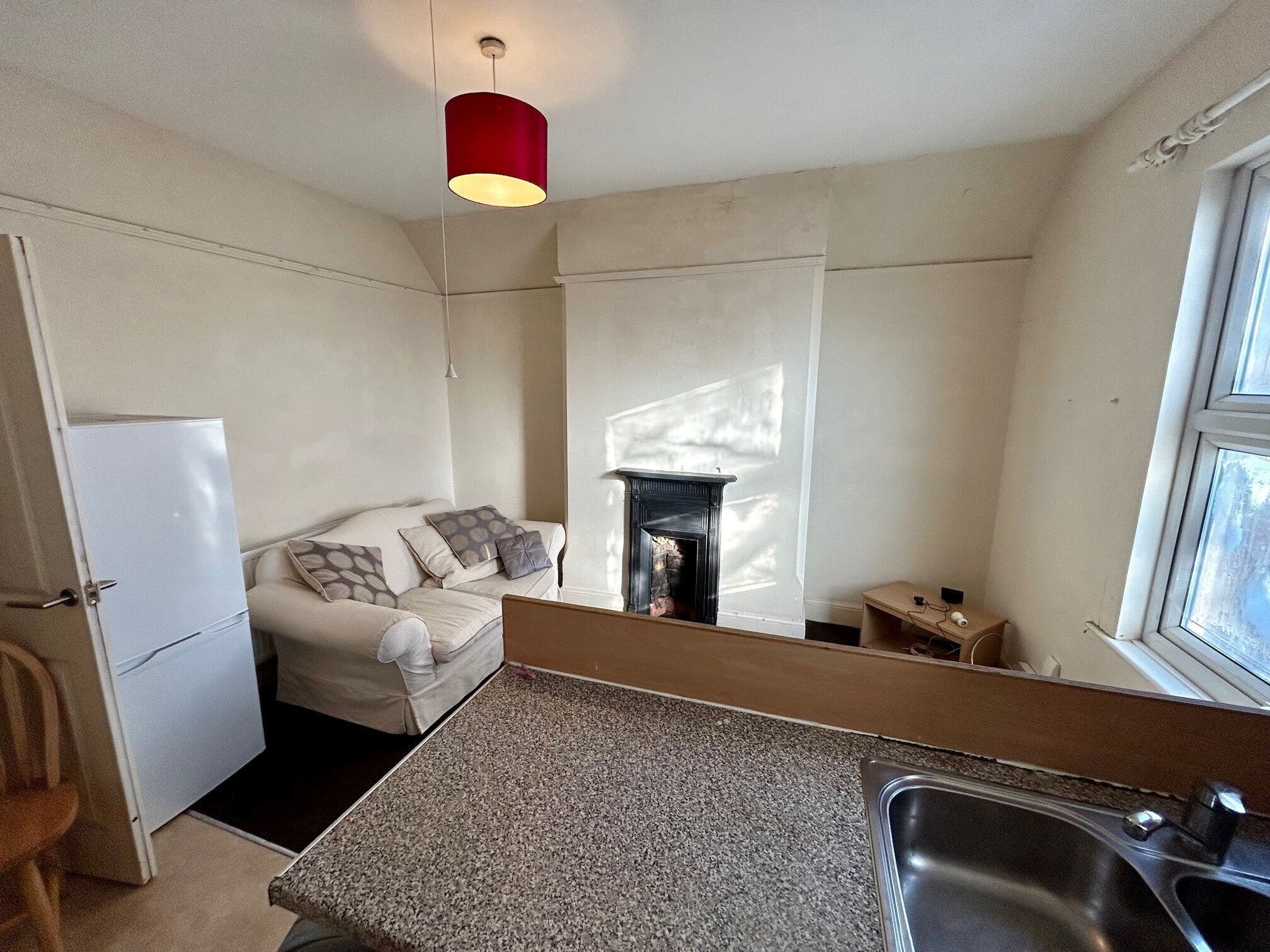 Flat Fishpond Drive in Nottingham