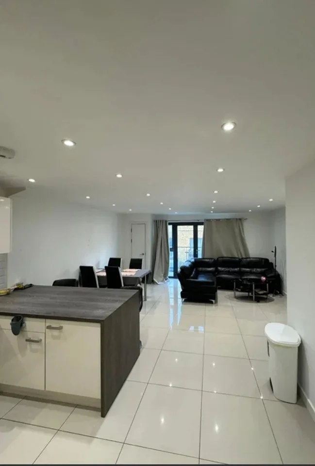 Flat St. Anne's Row in Greater London