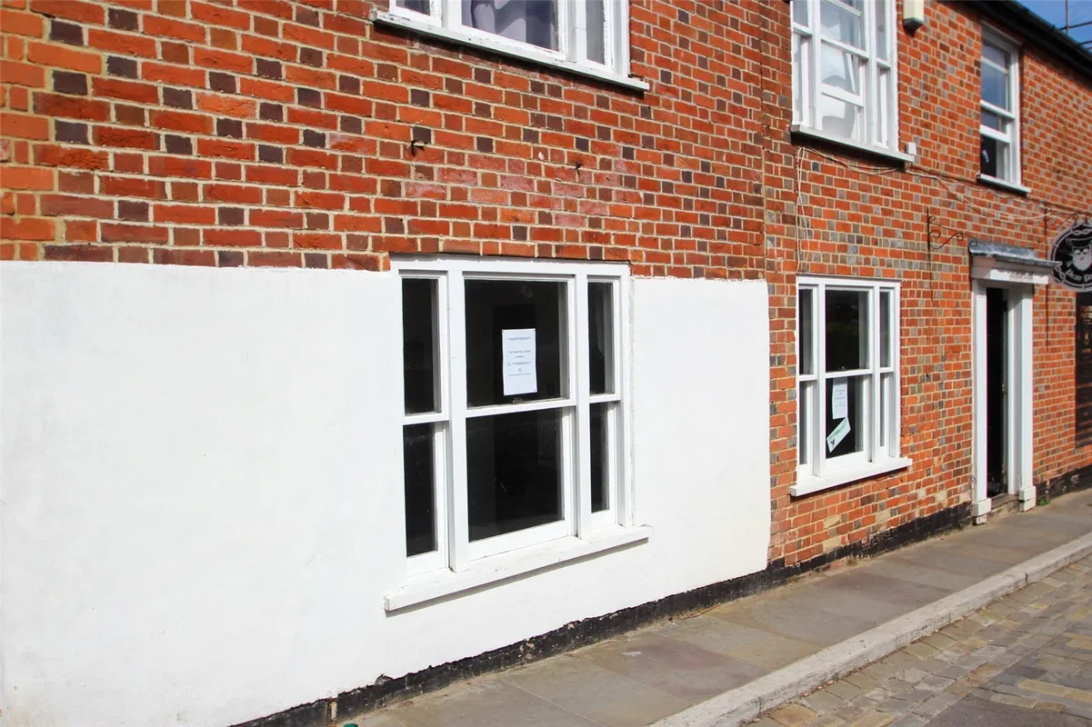 Flat High Street in Southampton