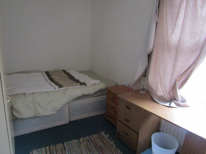 Flat Blenheim Gardens in Southampton