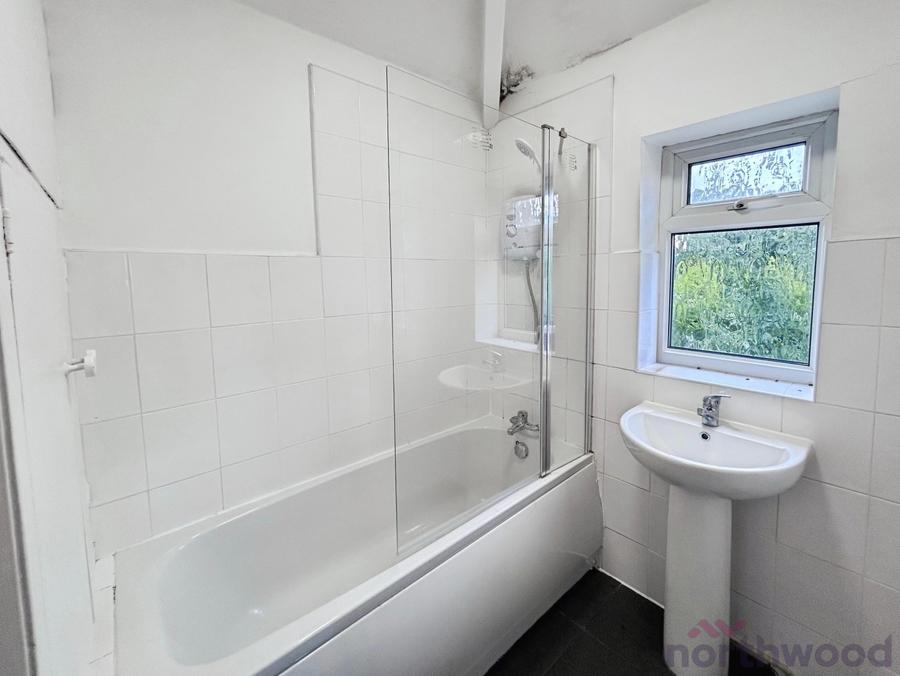 Flat Longsight in Bolton