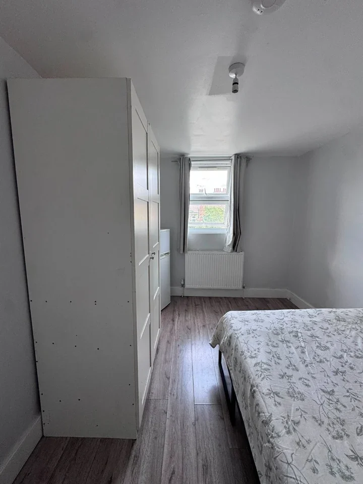 Room Elizabeth Road in Greater London