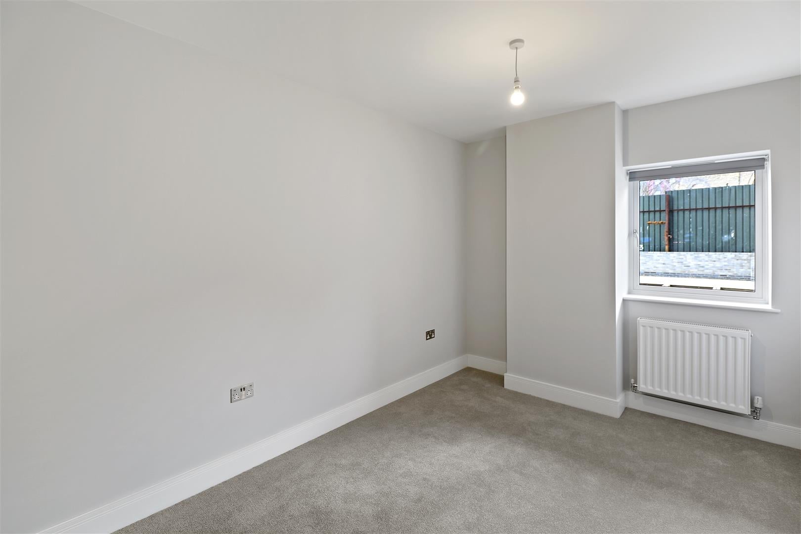 Flat St Ives Place in Greater London