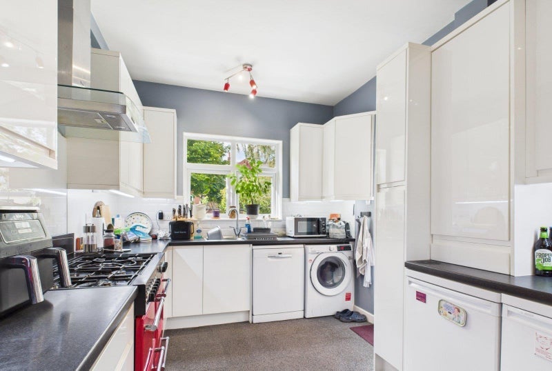 Room Mickleton Road in Coventry