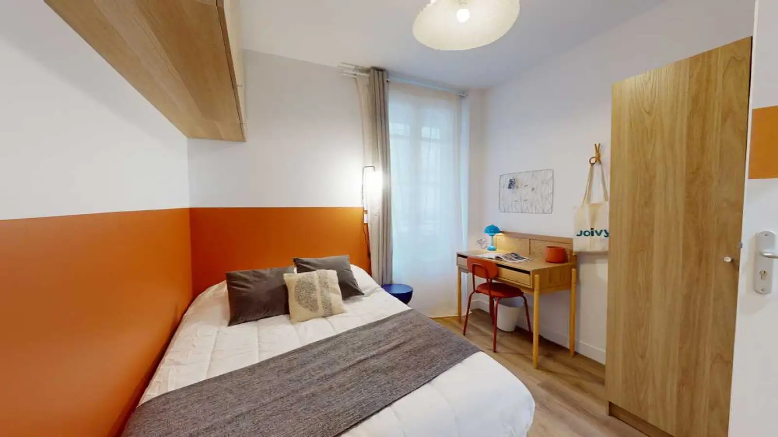 Room Rue du Chalet in Paris