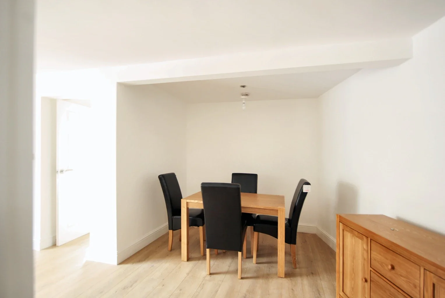 Flat West Street in Huntingdonshire