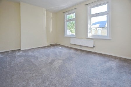 House Hollington Road in Greater London