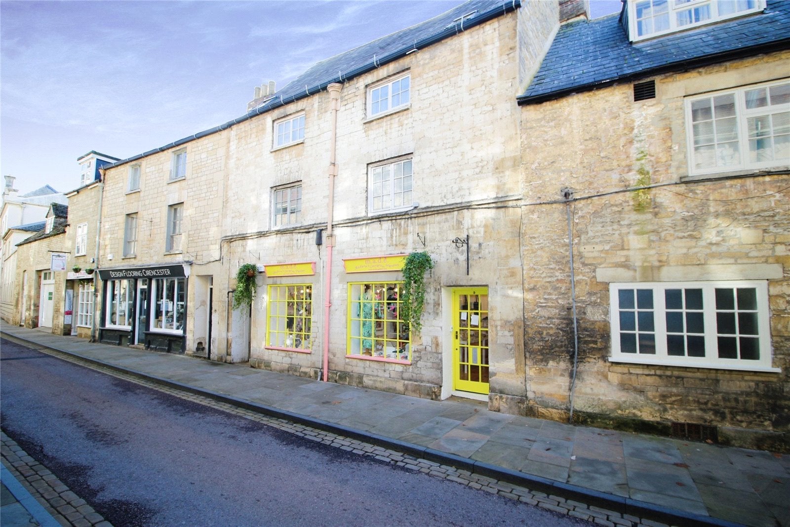 Flat Silver Street in Cotswold District