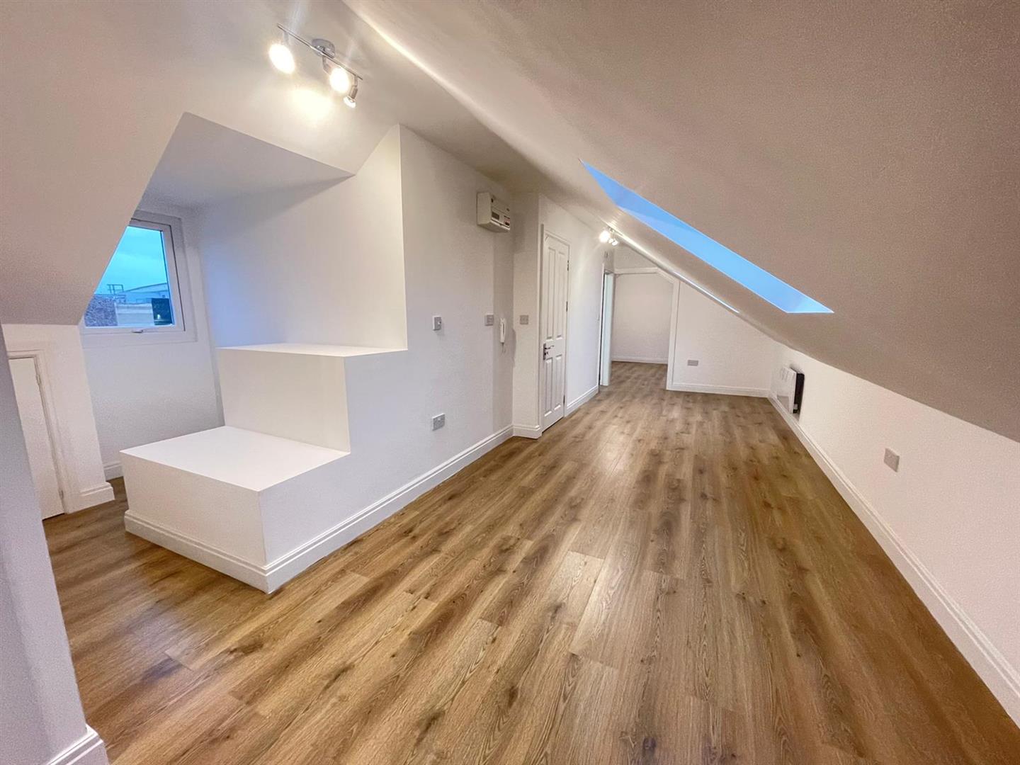 Flat Baxter Gate in Charnwood