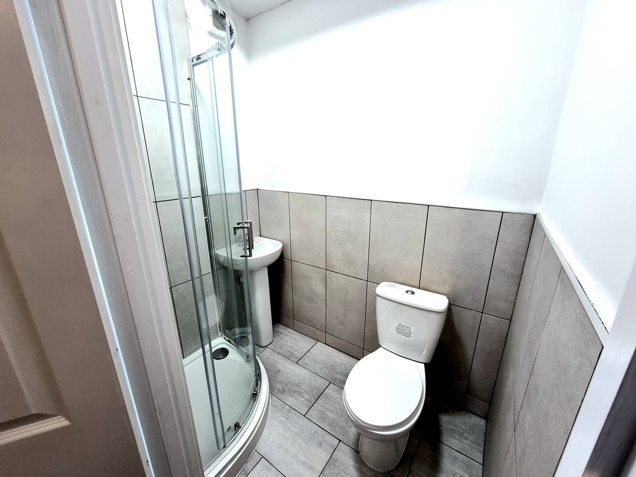 Room Tettenhall Road in Wolverhampton