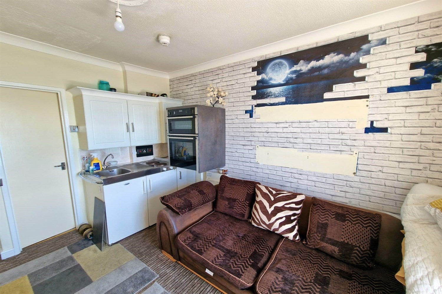 Flat The Esplanade in Arun