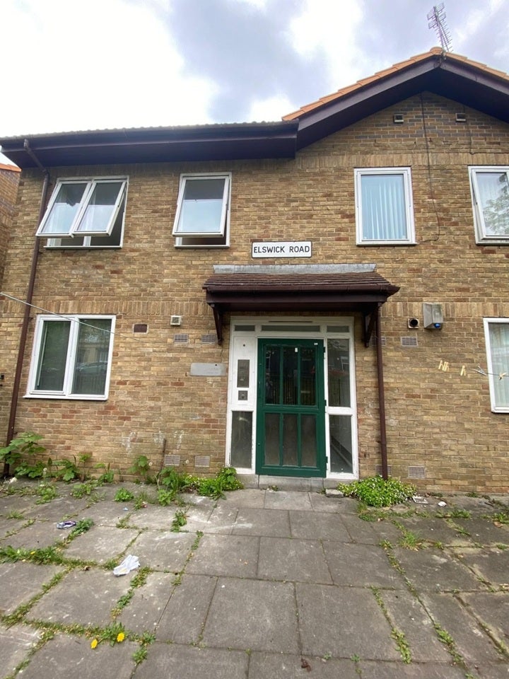 Flat Elswick Road in Newcastle upon Tyne