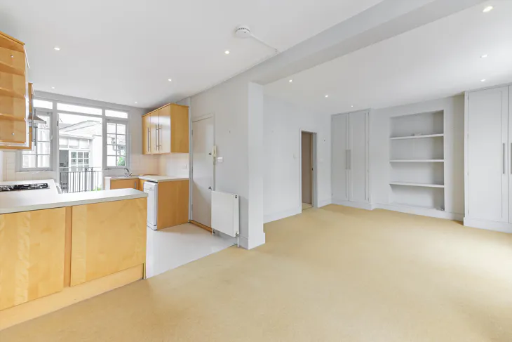 Flat Radnor Walk in Greater London