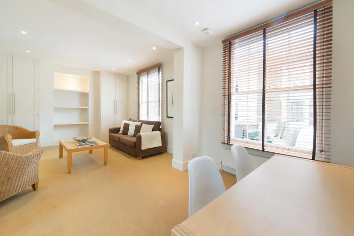 Flat Radnor Walk in Greater London
