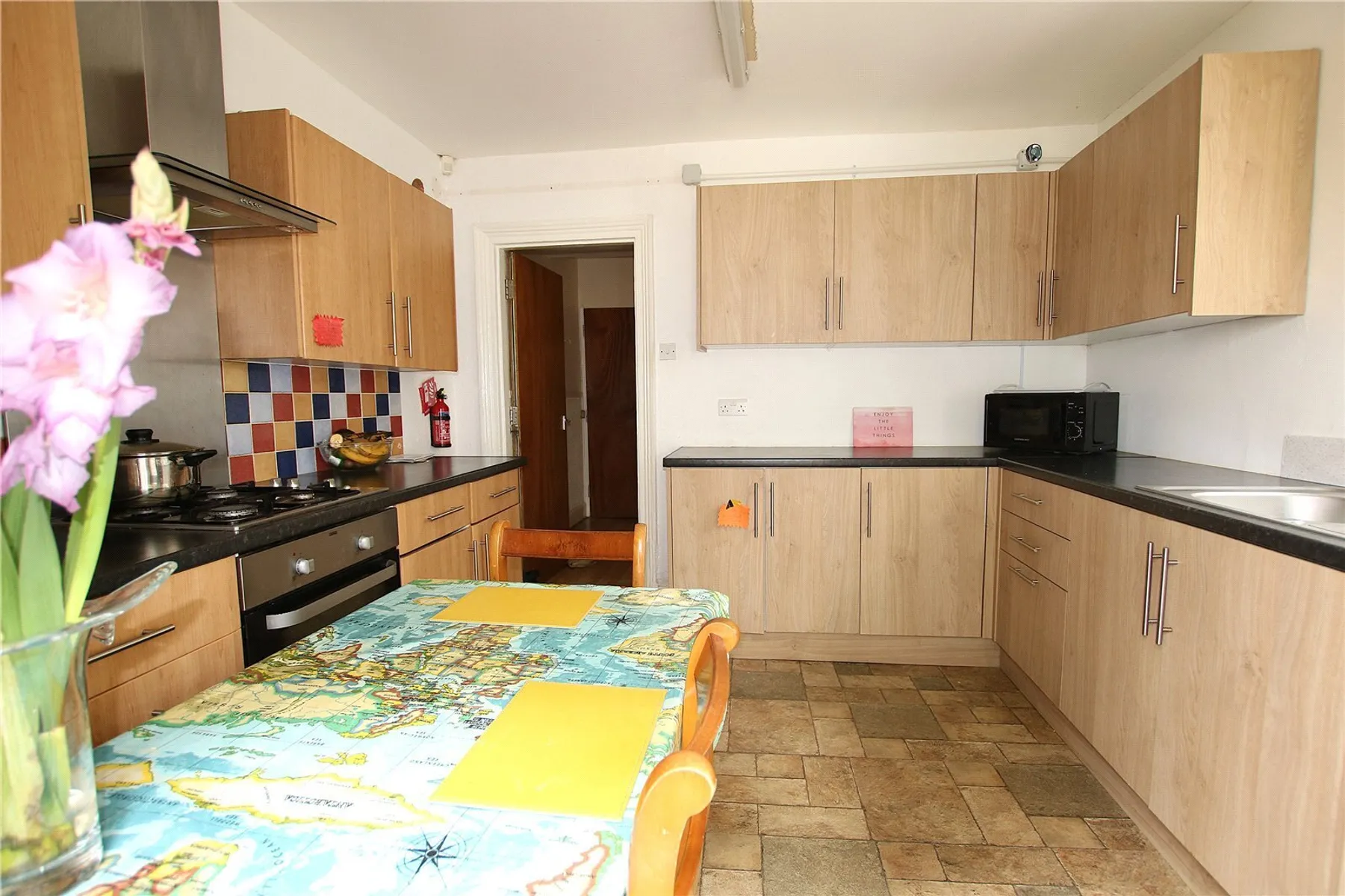 Room Ashford Road in Eastbourne