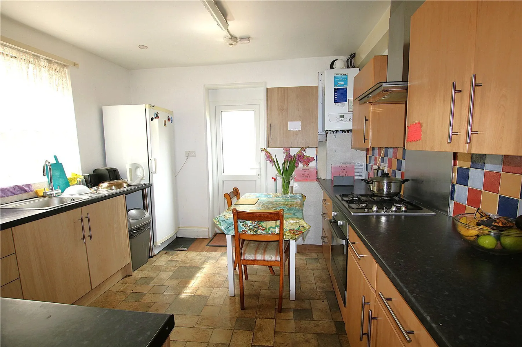 Room Ashford Road in Eastbourne