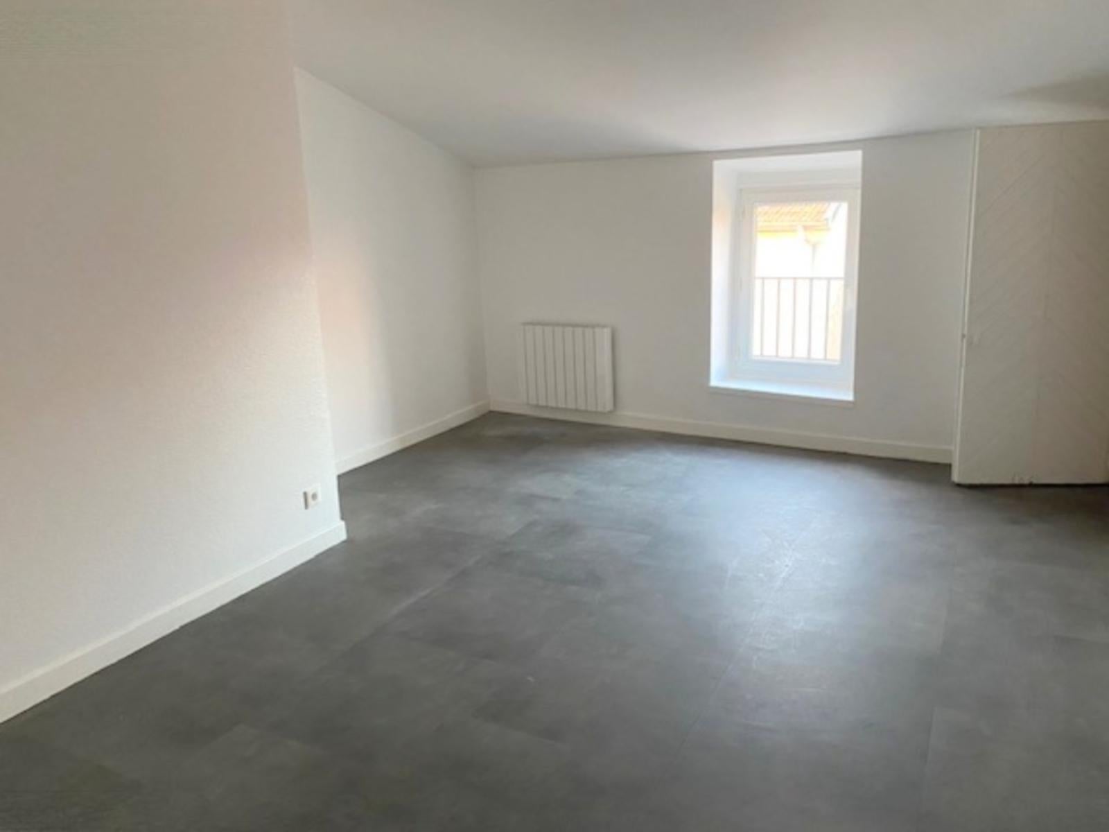 Flat Rue Charles Robin in Bourg-en-Bresse