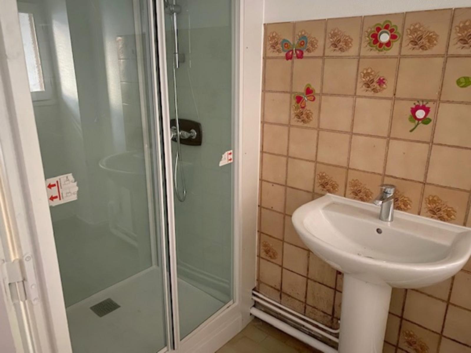 Flat Rue Charles Robin in Bourg-en-Bresse