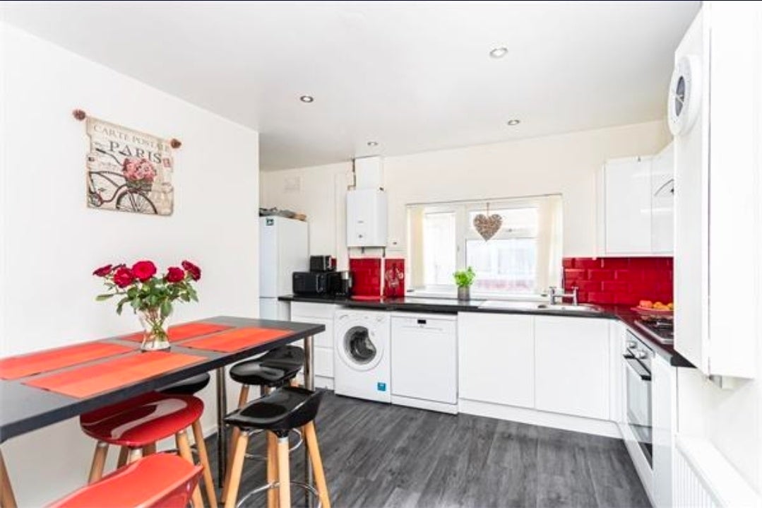 Flat Trinidad Crescent in Poole