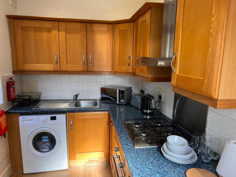 Room Du Cane Road in Greater London