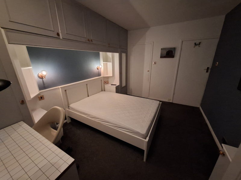 Room Cudnell Avenue in Bournemouth
