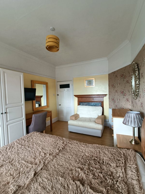 Room Wimbledon Park Road in Greater London