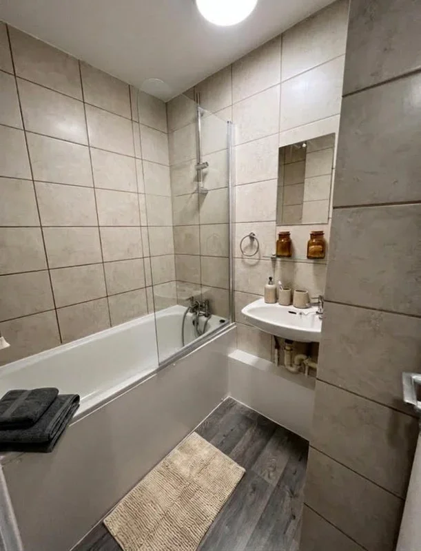 Room Waynflete Square in Greater London