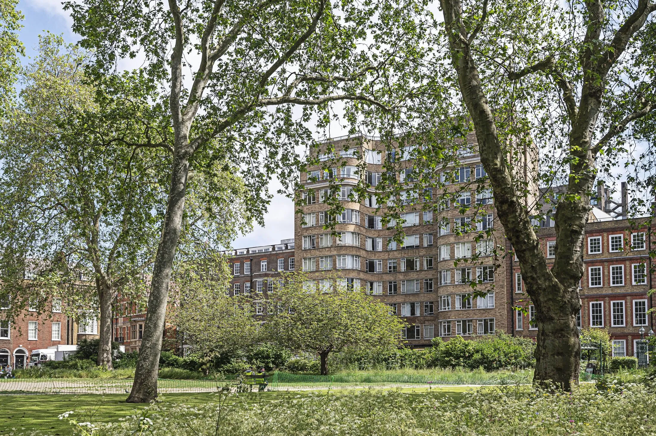 Flat Charterhouse Square in City of London