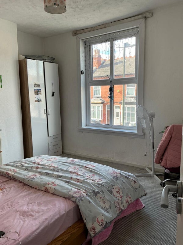 Room Gleave Road in Birmingham