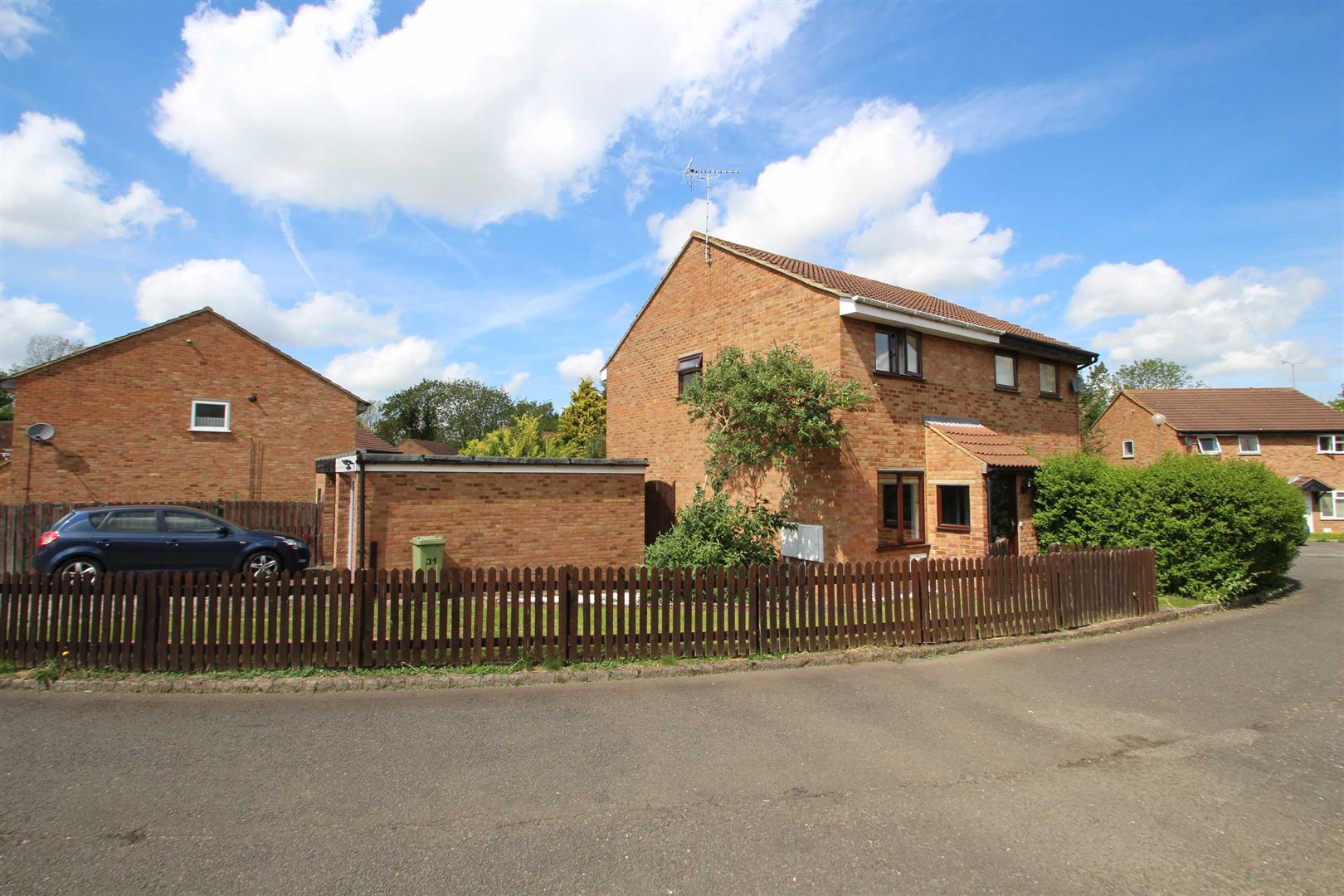 House Squires Close in Woughton on the Green