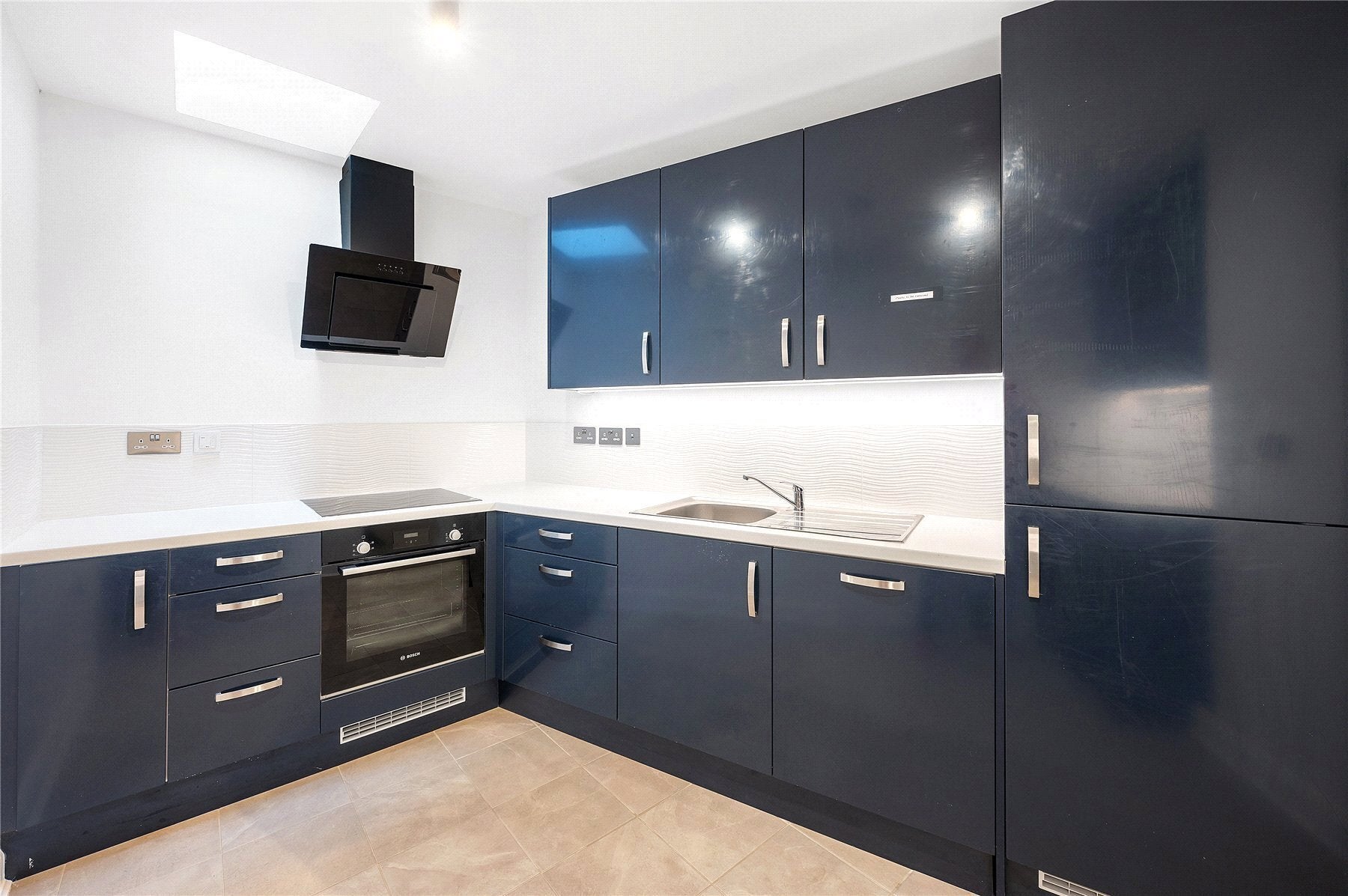 Flat Kellino Street in Greater London