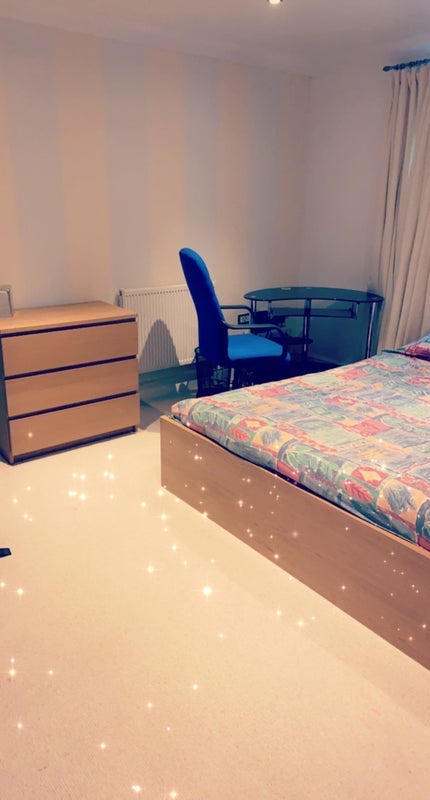 Room Thames Path - northern Bank in Greater London
