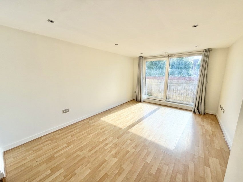 Flat Charles Street in Surrey Heath