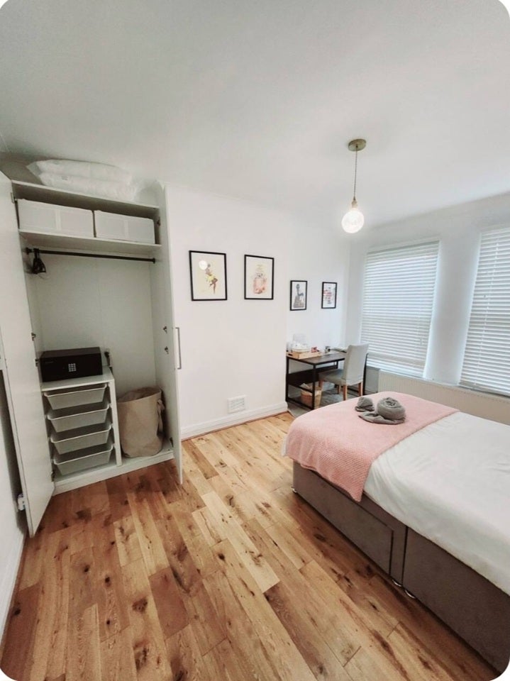 Room Ardoch Road in Greater London
