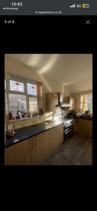 Room Broncksea Road in Bristol