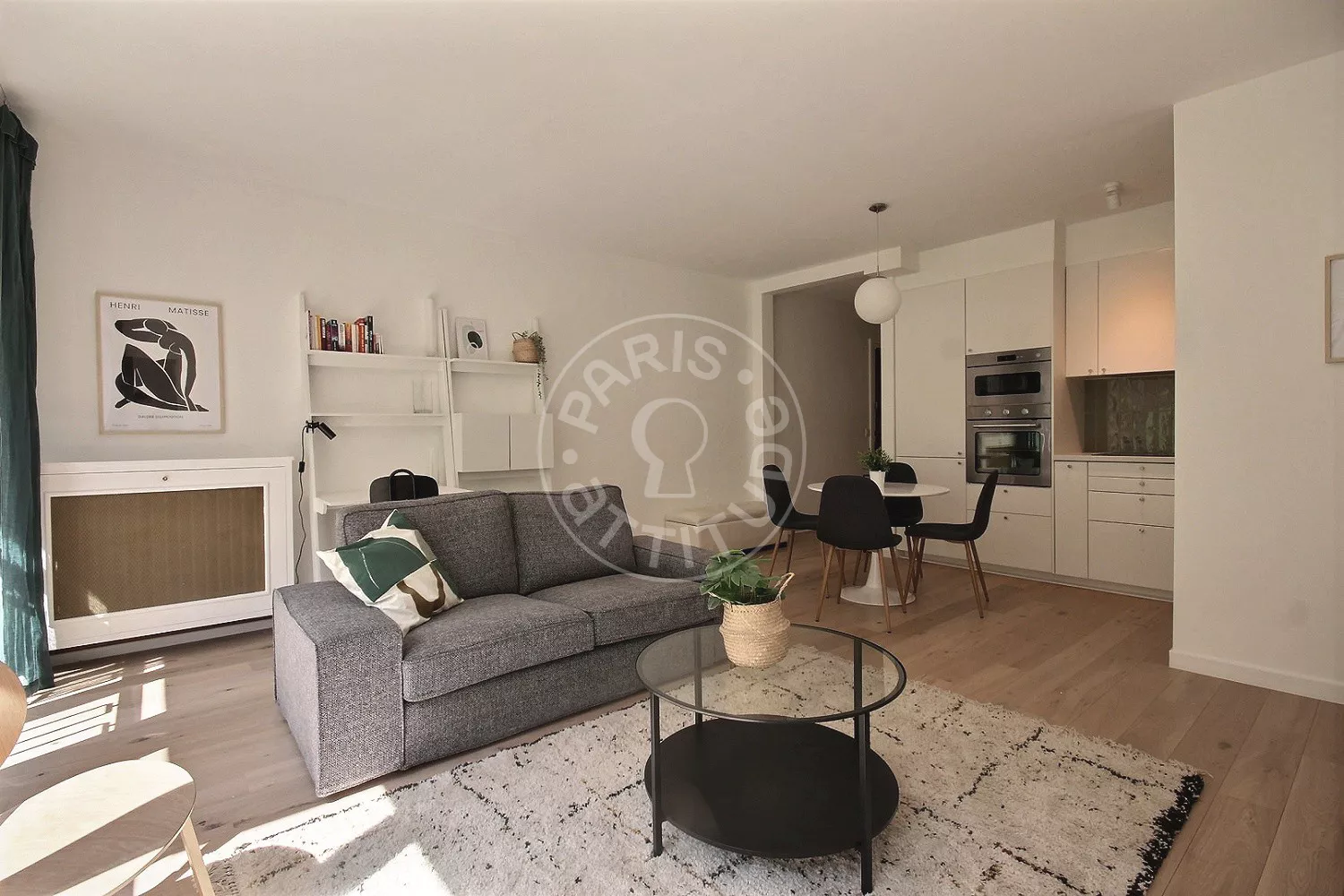 Appartement Rue Rennequin à Paris