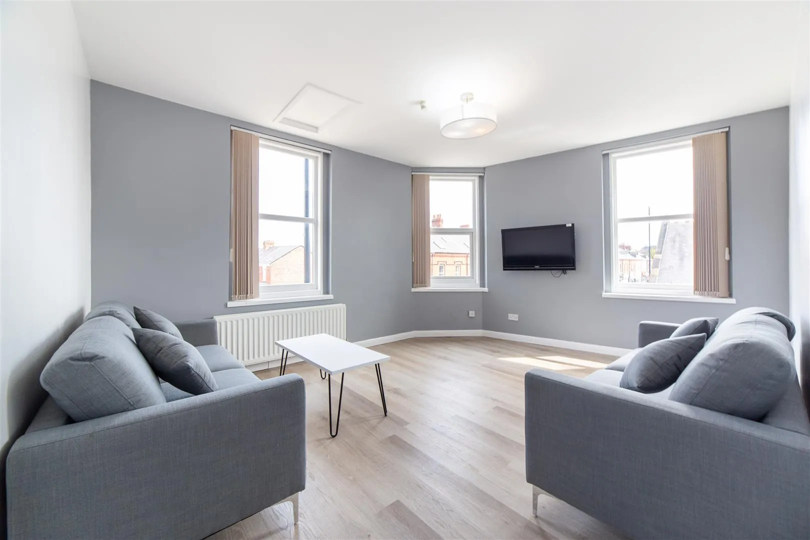 Flat Heaton Road in Newcastle upon Tyne